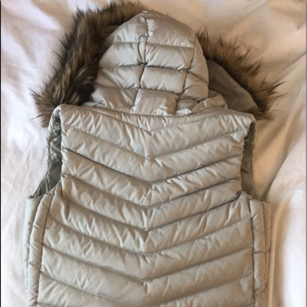 gap sleveless jacket - Picture 5 of 7